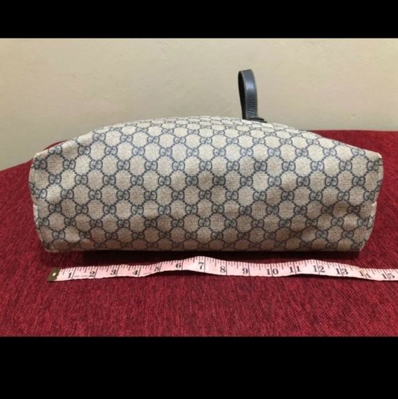 Authentic Gucci 211137 GG Monogram Tote bag - Picture 6 of 7